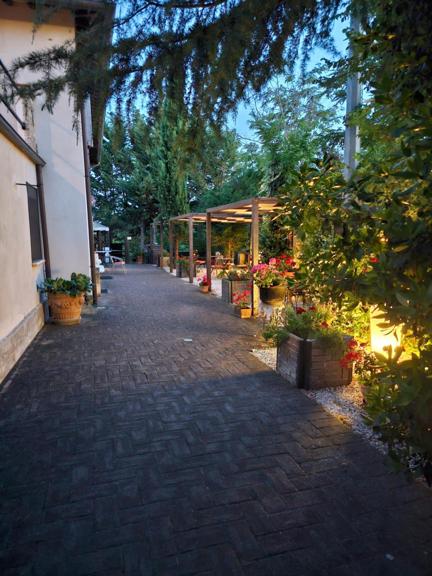 Convento Di San Martino In Crocicchio Hotel Urbino Exterior photo